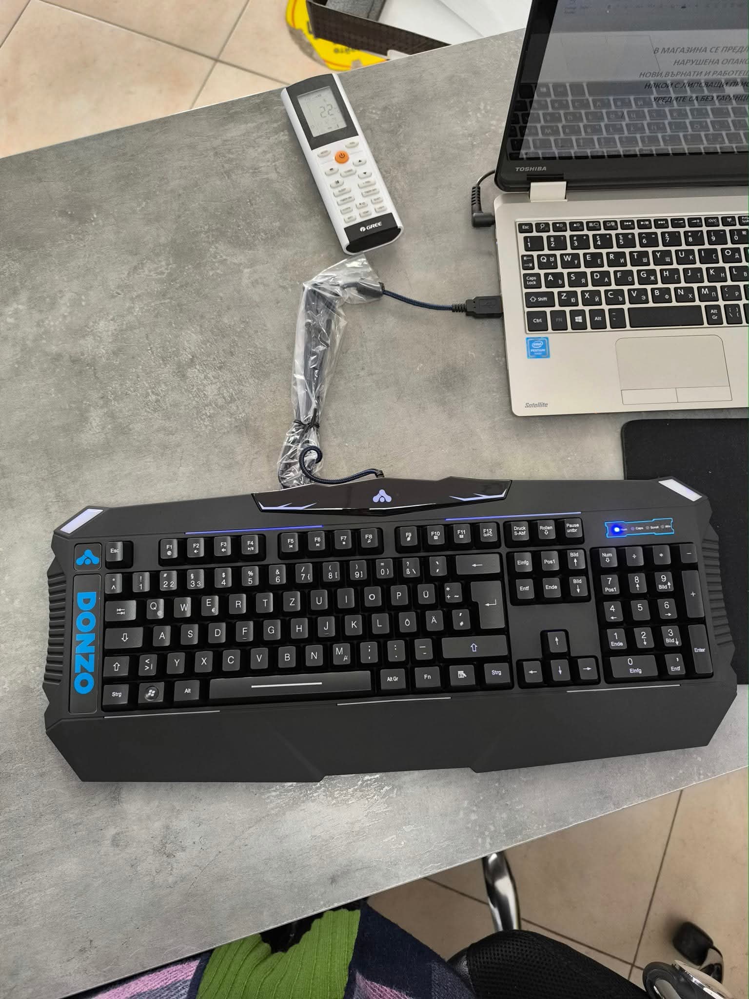 Геймърска клавиатура DONZO SI-863 с RGB подсветка и 12 мултимедийни клавиша - Image 2