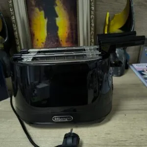 „De’Longhi CT-LAP2203 550W черен тостер – 2 филийки, функции размразяване и подгряване“