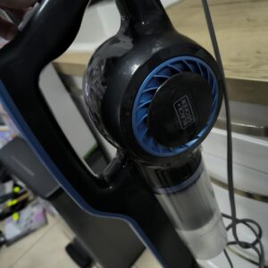 Прахосмукачка Black+Decker BXVMS600E 600W със следи от употреба